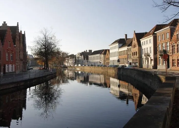 Spacious Appartment Aan Damse Vaart @ Brugge