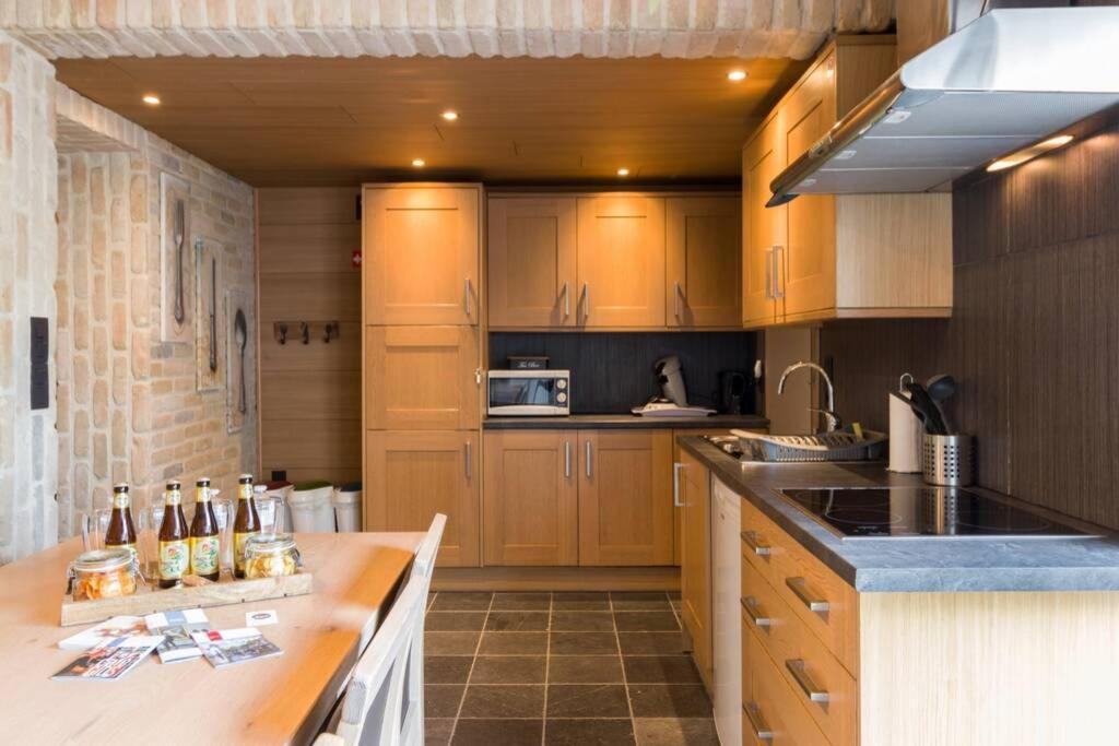Spacious Aan Damse Vaart @ Apartment