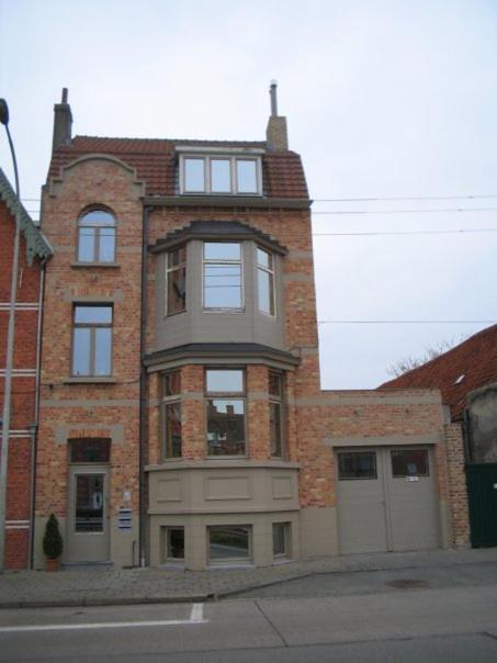 Apartment Spacious Aan Damse Vaart @ *